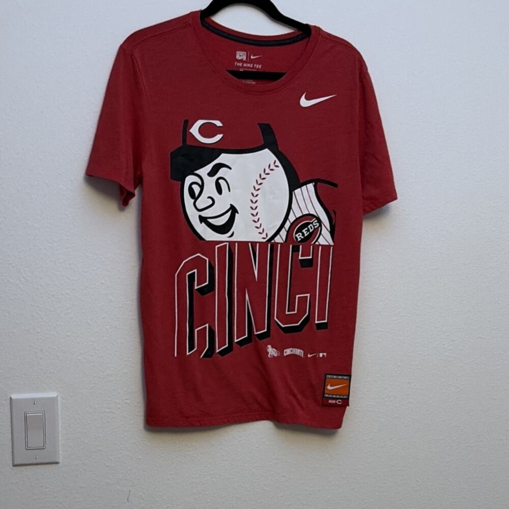 Nike Cincinnati Reds Cooperstown Collection Red Shirt MLB Baseball Size M